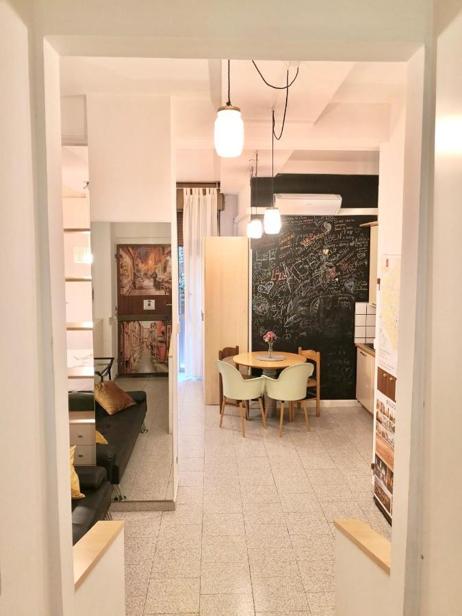 Апартаменти 8- Tourist House Bologna - Light House - Self Check-In Екстер'єр фото