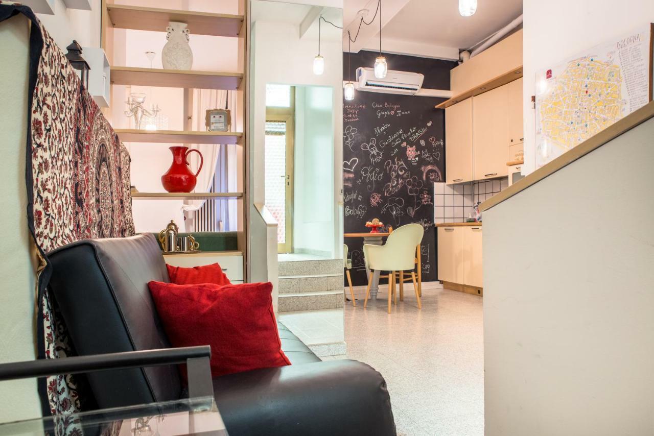 Апартаменти 8- Tourist House Bologna - Light House - Self Check-In Екстер'єр фото